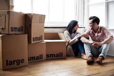 couple-moving-into-their-new-home