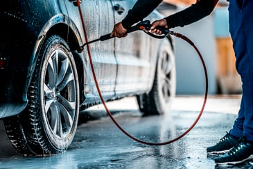 washing-car-in-spring
